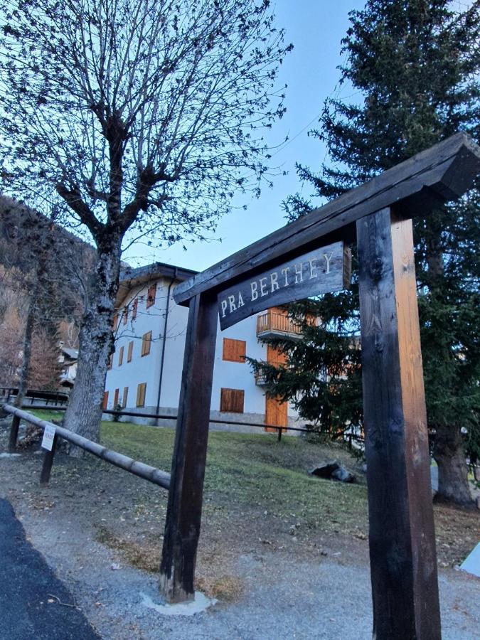La Casa Di Matilde - Trilocale Vicinissimo Alle Piste Da Sci Ла Туил Екстериор снимка